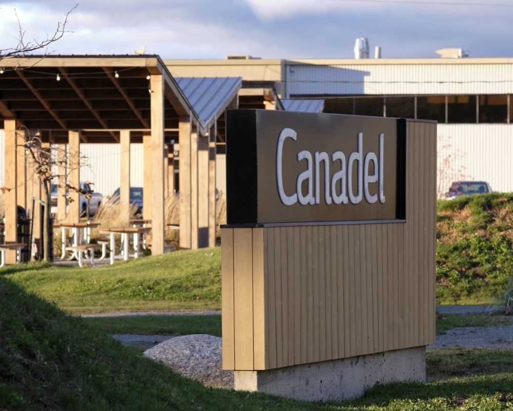 2023-11-07_Canadel-3108-min-min